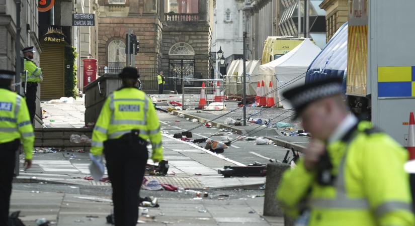 Nem terrorcselekményként kezeli a rendőrség a liverpooli tömeges gázolást