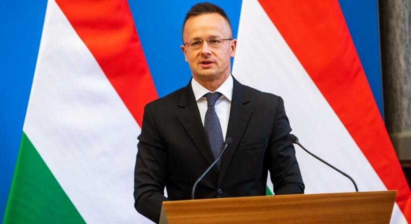 Szijjártó Péter: el a kezekkel a Kárpátaljai Magyar Kulturális Szövetségtől!