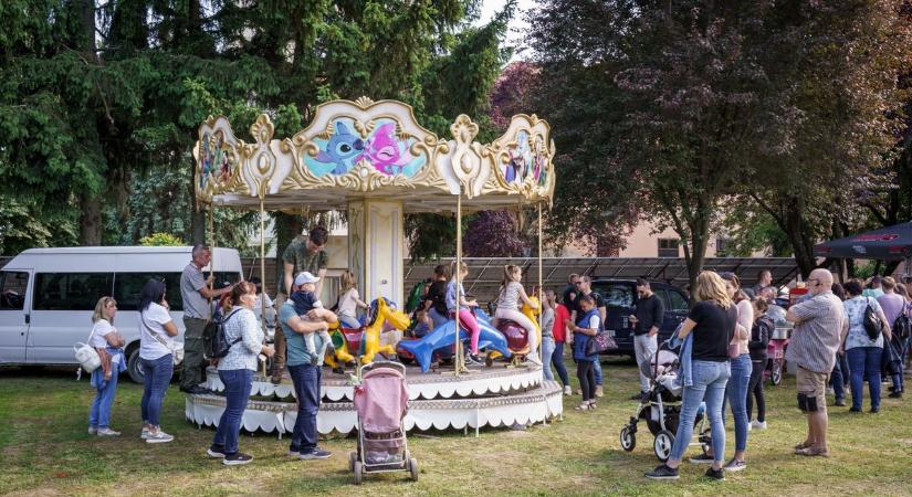 Lencsi és a Kicsi Gesztenye hangolta örömre a részvevőket