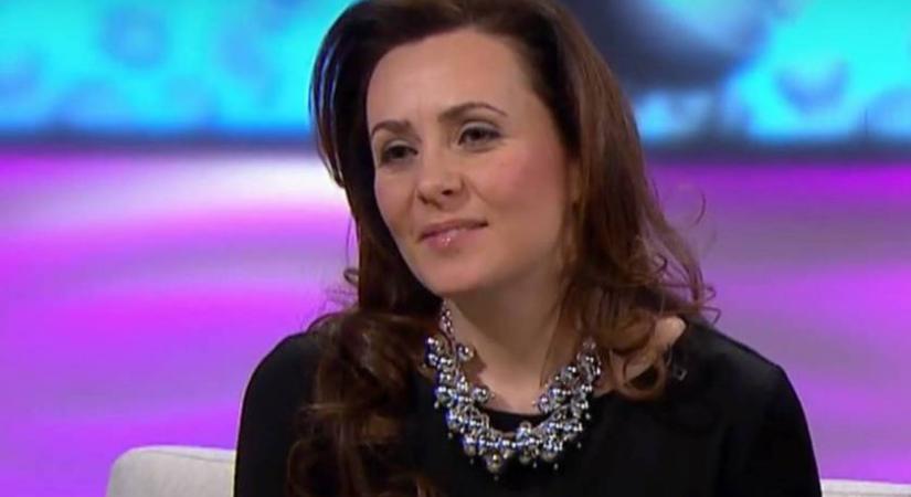 Csézy kislányával először címlapon: a 4 hónapos Elizabet habos-babos ruhácskában elragadó