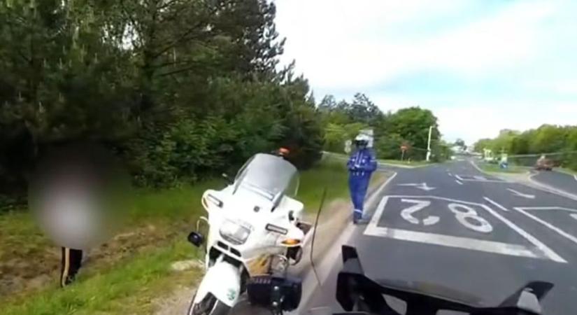 Motoros polgárőr és rendőr talált rá az eltűnt lányra (videó!)