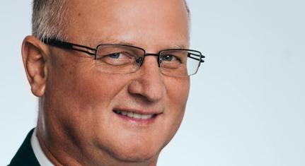 Az ózdi fideszes képviselő ittasan rátolatott egy gyalogosra, majd lemondott