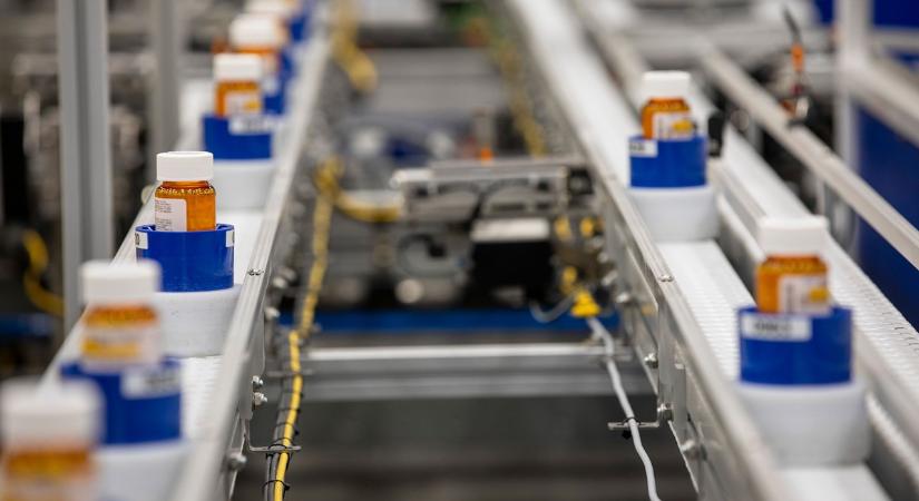 Walmart megnyitotta eddigi legnagyobb vényfeldolgozó központját