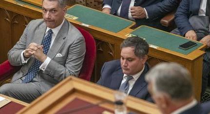 „Pénzesőre várva” – Lázár János szavai után Nagy Márton ígéretei kerültek célkeresztbe