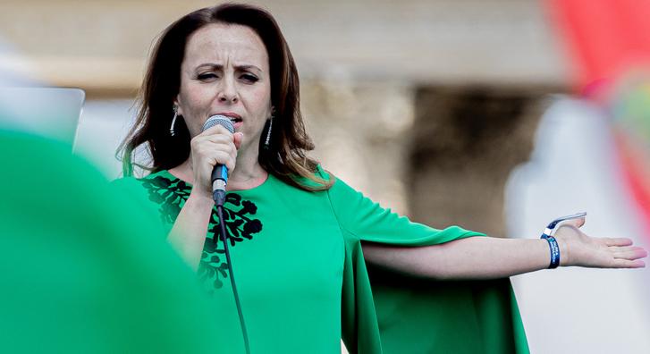Csézy kislányáról mesélt, kiderült, kire miben hasonlít az öt hónapos Elizabet