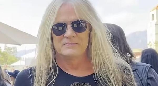 Sebastian Bach nem hallgatta meg a más énekesekkel készült Skid Row albumokat