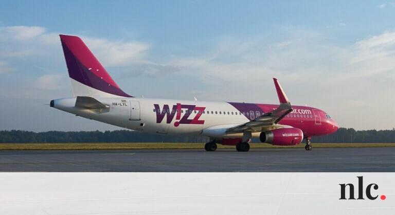 Zseniális csalás borzolja a WizzAir idegeit: így próbálnak átverni a nevükben
