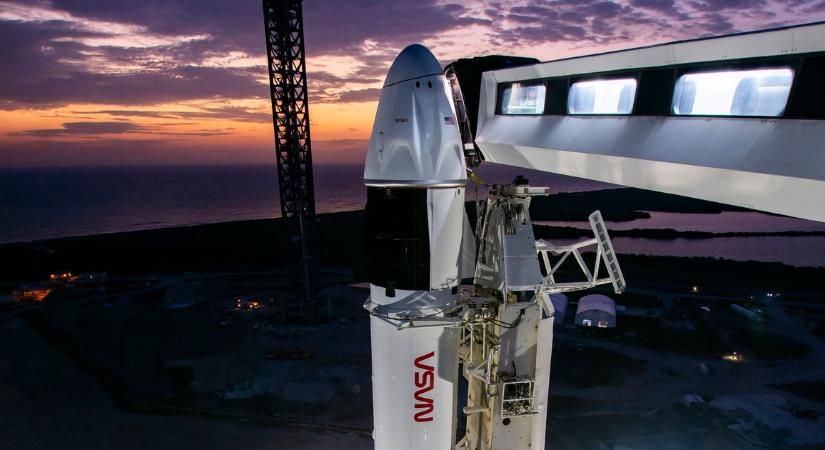 Magyar eszközökkel tért vissza az űrből a SpaceX Dragon