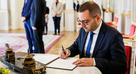 A Szuverenitásvédelmi Hivatal képviseletét is ellátó ügyvédi iroda jegyezte be azt az alapítványt, amelyhez az elkobzott SZJA-százalékok kerülnének