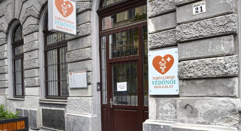 Vertán György cégének használhatatlan szoftverét kényszeríti rájuk az állam a védőnők szerint