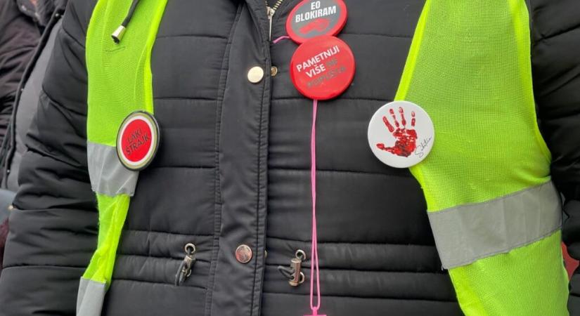 Megtámadták a tüntetést szervező középiskolásokat