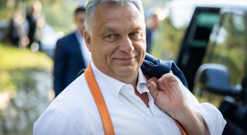 Orbán Viktor rendkívüli üzenetet küldött: zászló, zászló, szív – így kívánt jó munkát a fake news gyárnak