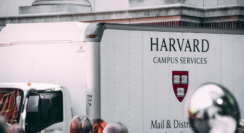 Trump a maradék szövetségi forrásoktól is megfosztaná a Harvardot