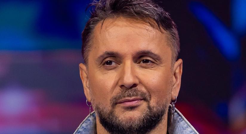 Majka mélyen a kamerába nézett és mondott ott valamit, amiről egyelőre csak sejteni lehet, hogy egy csodálatos örömhír