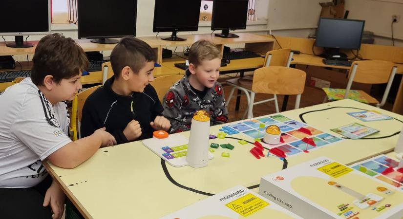 Robotláz Tardoson – Iskolások, akik már a jövőt programozzák