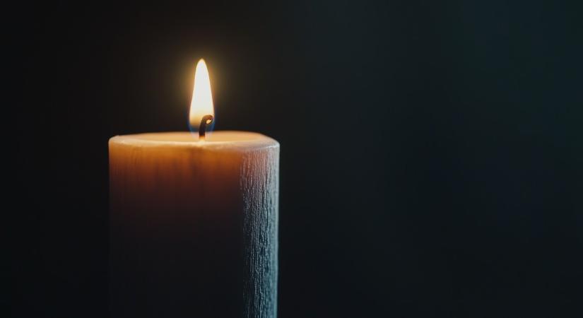 Az út közepén állt keresztbe a Yamahával, esélye sem volt a túlélésre a 25 éves magyar zenésznek