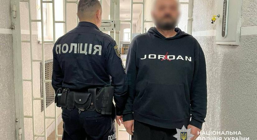 Mellkason szúrta saját fiát egy férfi a Munkácsi járásban