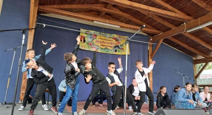 Nyárváró vigasságot tartottak Petőfibányán 