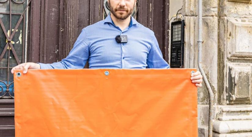 Megfosztja a bíróság a mandátumától a volt fideszes józsefvárosi képviselőt, aki a villanykapcsolókat is kirángatta a falból, amikor kiköltözött az általa nyomott áron bérelt önkormányzati lakásból