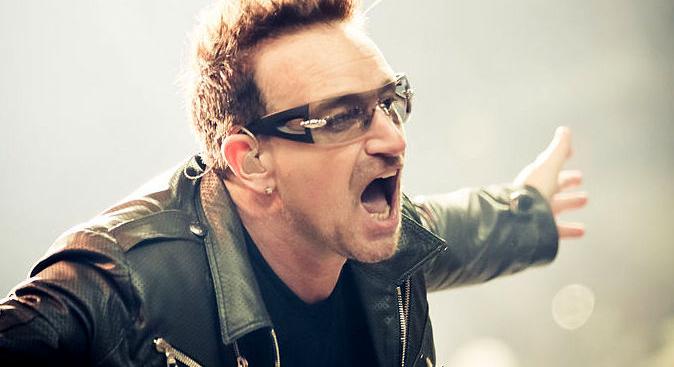 Bono szenvedélyes beszédben lázított a békére