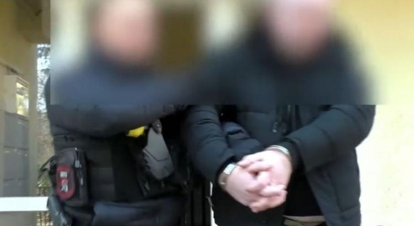Súlyos csapás a balatoni maffiára: egy embert megölt, 1 milliárdos kárt okozott az ingatlanos bűnszervezet, 11 fő letartóztatásban!