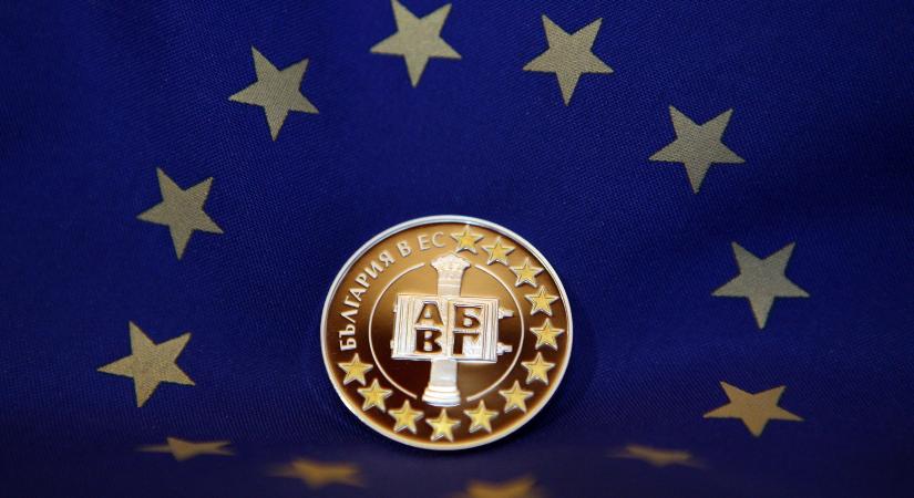 Sokkal szegényebben vezetheti be az eurót Bulgária, mint ahogy Magyarországon felmerült