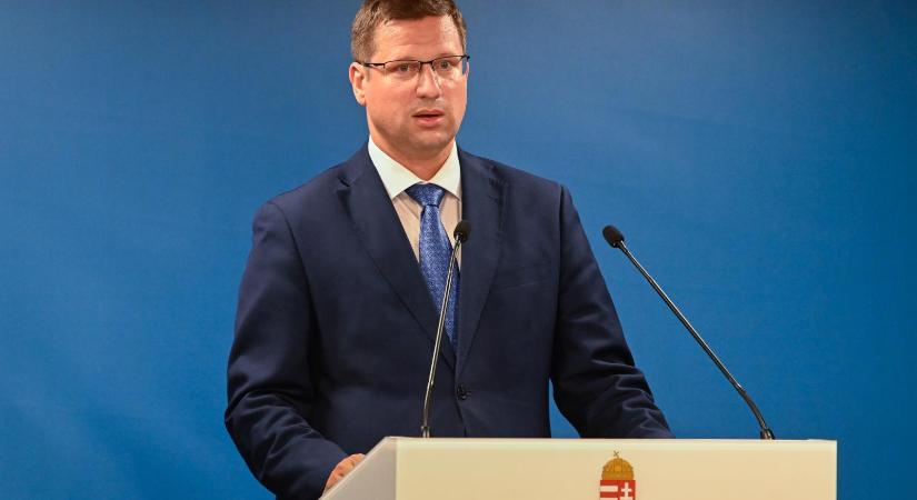 Becsapta az Orbán-kormány az időseket, mást ad, mint amit ígért