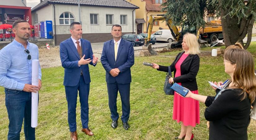 Átépítik a zalaegerszegi teret: ha leszáll a vasútról, nemsokára ez a felújított környezet várja