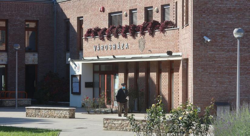 Pohl Marietta a korábbi kozármislenyi városvezetés négy ügye miatt feljelentést tesz - VIDEÓ!
