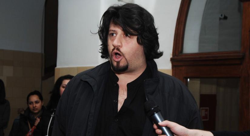 Rendkívüli magyar terméket reklámoz Puzsér Róbert a tévében, ettől hangosan felröhögsz majd