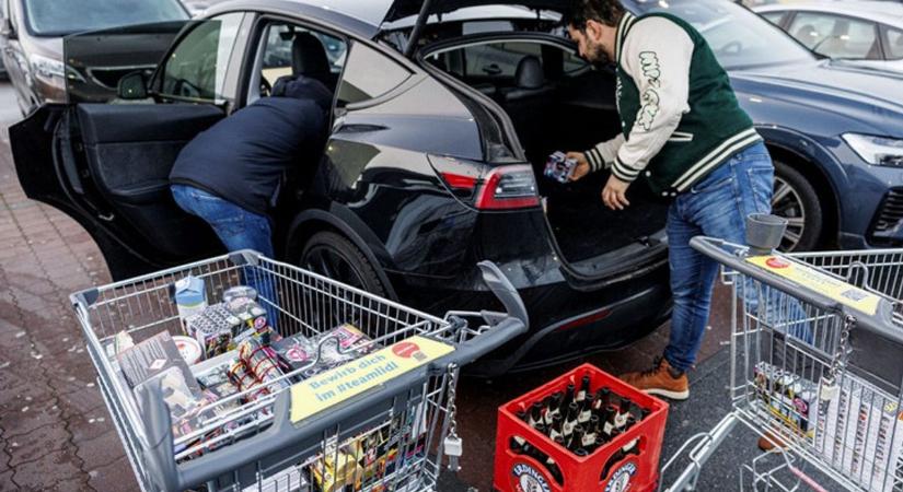 Trükkös lopások - Mutatjuk, hogy támadnak a tolvajok a plázáknál