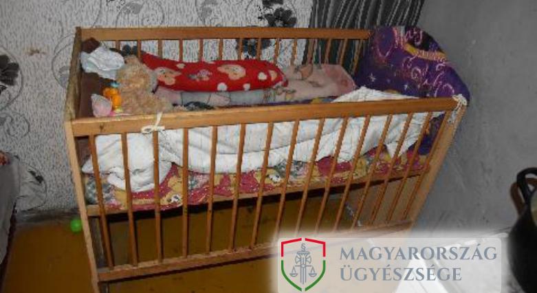 Számtalan sérülést talált az orvos a kórházba vitt gyermeken, az ügyészség indítványozta a szülők letartóztatását
