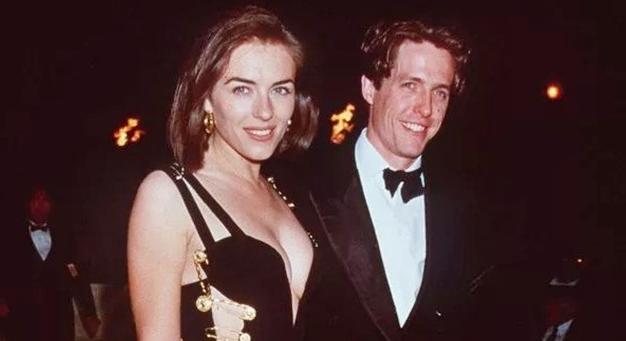Eláll a szavunk! 59 évesen is elképesztően néz ki Elizabeth Hurley (Fotók!)