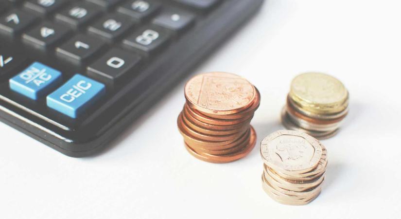 Megszorítás jön? Tízórás egyeztetés Cotroceni-ben a költségvetési hiányról: az adóemelést, a gazdagok nagyobb teherviselését is pedzegették