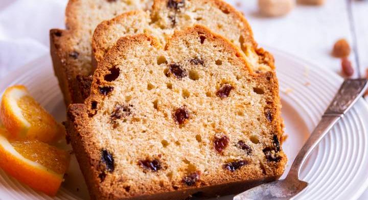Puha mazsolás gyümölcskenyér: a tökéletes, édes reggeli