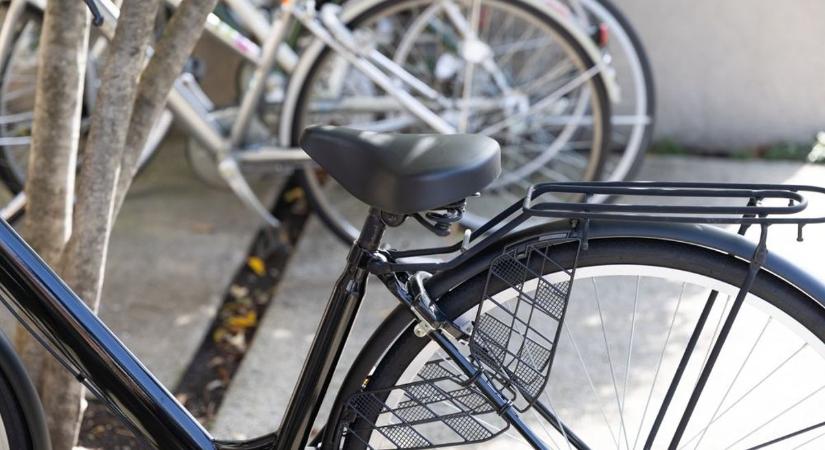 Erre senki nem számított – a város közepén érték tetten a biciklitolvajt