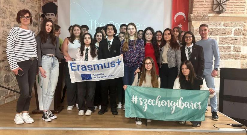 Török iskolával dolgozik a fenntarthatóságon a barcsi gimi