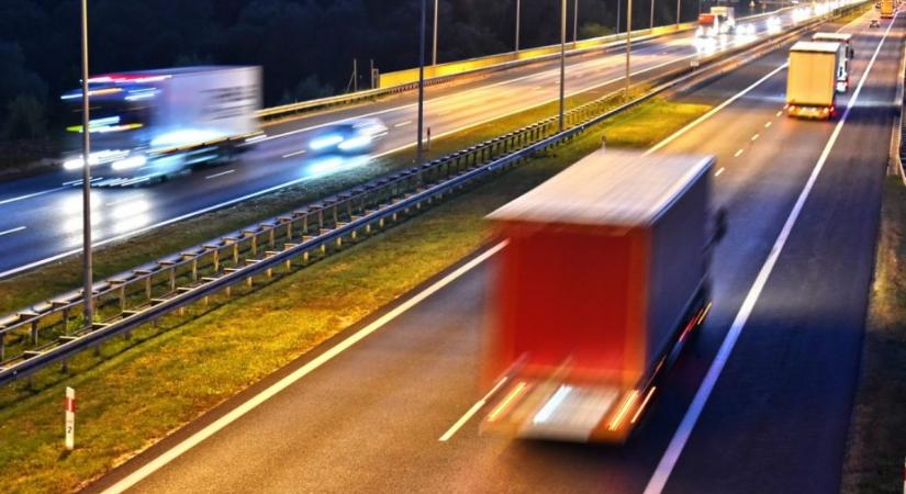 Áprilisban 1,4 milliárd euró volt a termék-külkereskedelmi többlet