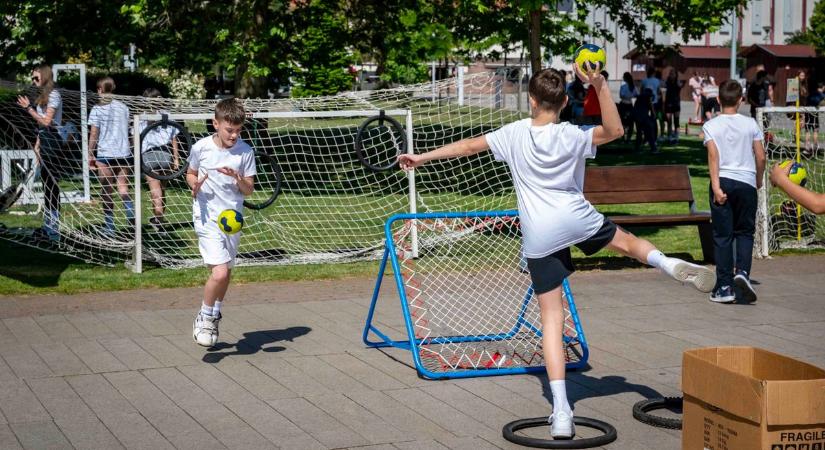 Kihívás elfogadva! – Látványos sportnap a körmendi Szabadság téren - sok-sok fotó, videó