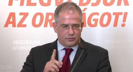 Kósa Lajostól ugyan nem kérdezték, de kijelentette, hogy tud fekvőtámaszozni