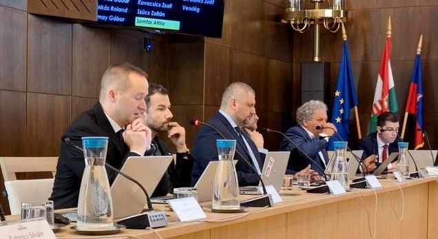 LÉLEKTÉR ALAPÍTVÁNY – Sakk-matt