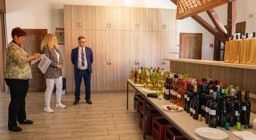 Az év eseményére készülnek az adonyi borászok