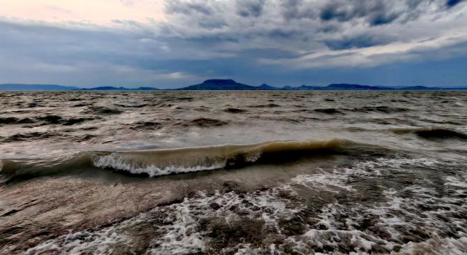 Nem kell a Balatonba menni egy kis fürdésért