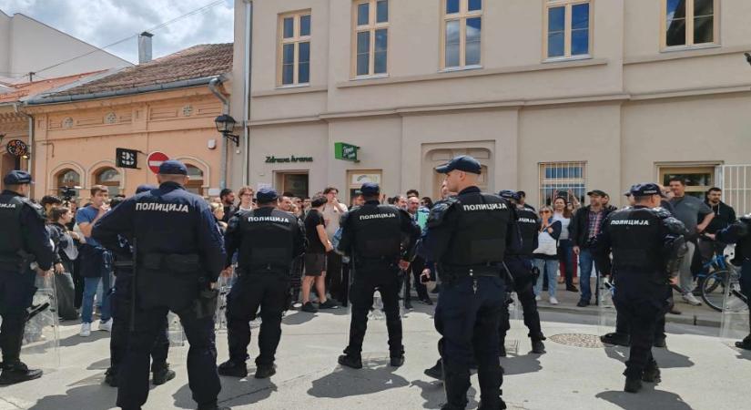 Kellemetlen fogadtatásban részesült a miniszterelnök első újvidéki látogatásán