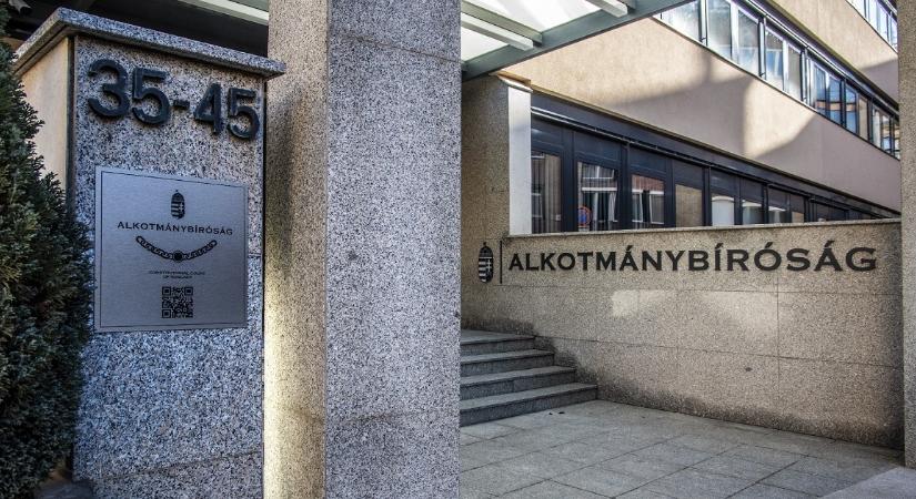 Az Alkotmánybíróságon Orbán Viktor győzött a Pécsi Stoppal szemben