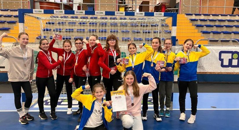 Kézilabda – Dobogós helyen a körzetis lányok