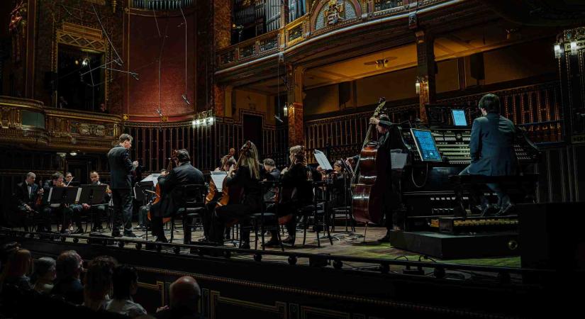 VERESS EREDETIBEN, MUSZORGSZKIJ ÁTIRATBAN Liszt Ferenc Kamarazenekar: Veress, Muszorgszkij / Zeneakadémia