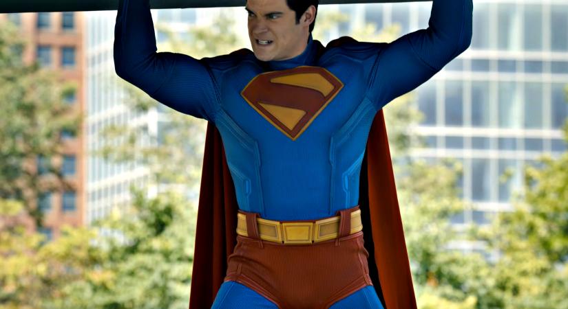 Rövid videóban láthatjuk, hogy edzett David Corenswet Superman szerepére