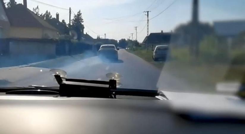 Drog hatása alatt, jogsi nélkül menekült a rendőrök elől Nyírbátorban egy szabolcsi férfi – Videó!