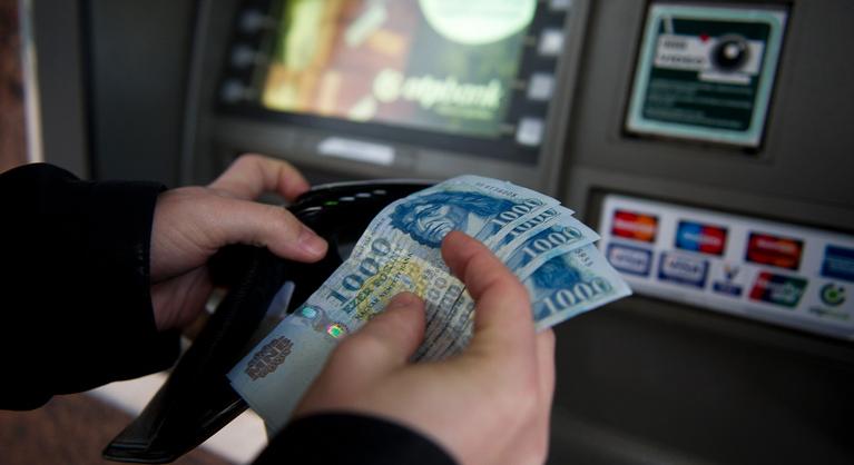 Hivatalos: jön a kötelező ATM-telepítés a kistelepüléseken